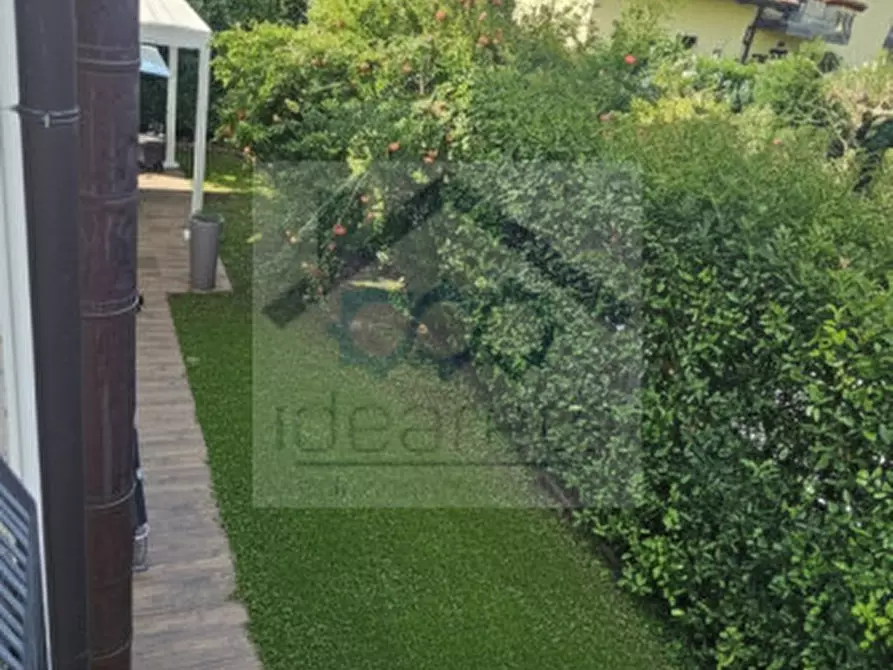 Immagine 47 di Casa bifamiliare in vendita  a Bussolengo