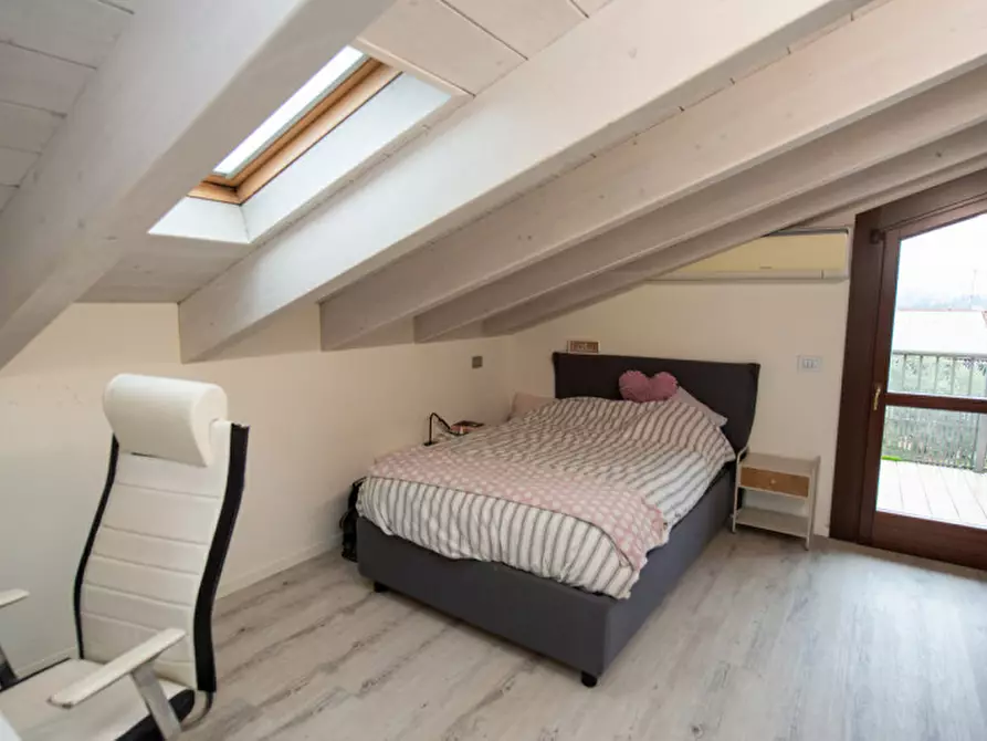 Immagine 44 di Casa bifamiliare in vendita  a Bussolengo