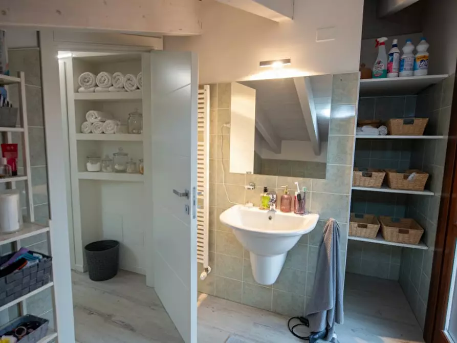 Immagine 48 di Casa bifamiliare in vendita  a Bussolengo