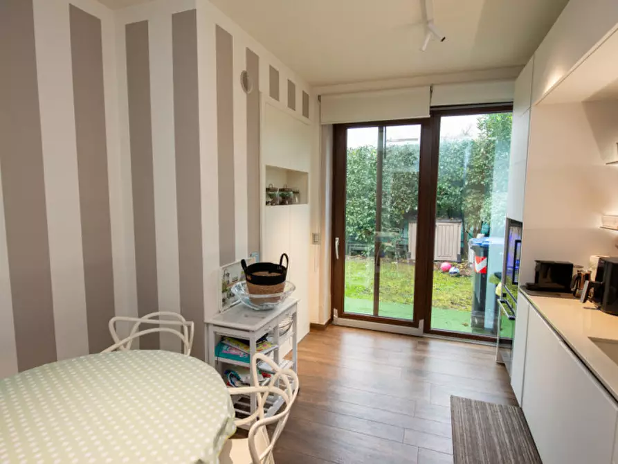 Immagine 49 di Casa bifamiliare in vendita  a Bussolengo