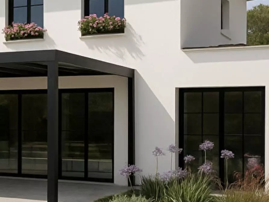 Immagine 1 di Villa in vendita  in Via Dalmazia a Forte Dei Marmi