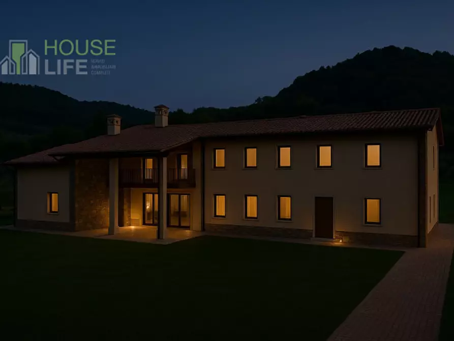 Immagine 8 di Rustico / casale in vendita  in Thiene Via po a Thiene