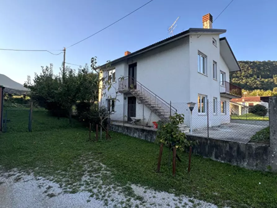 Immagine 9 di Appartamento in vendita  in Via F. Gualtieri a Schio