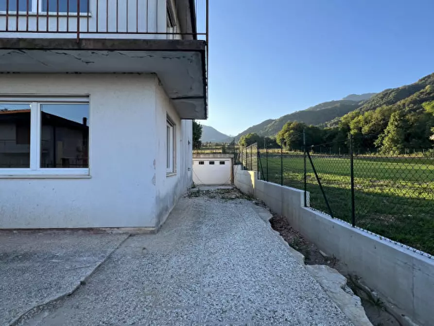 Immagine 10 di Appartamento in vendita  in Via F. Gualtieri a Schio