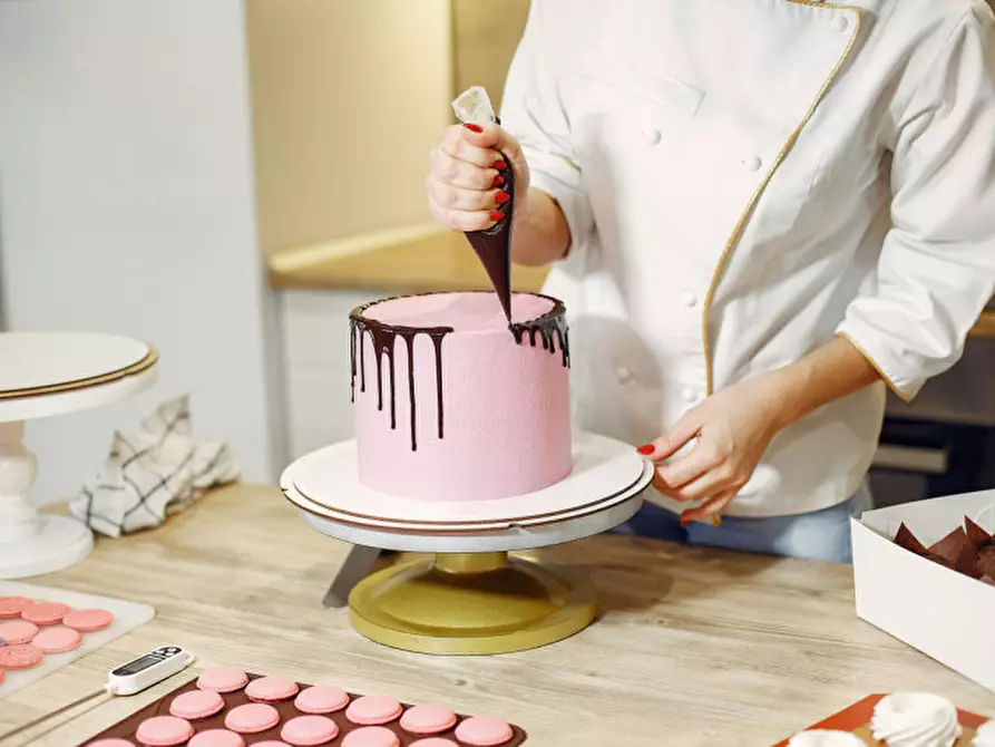 Immagine 4 di Attività commerciale in vendita  in Via Roma a Lonato del Garda