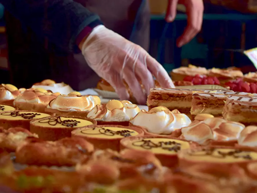 Immagine 6 di Attività commerciale in vendita  in Via Roma a Lonato del Garda