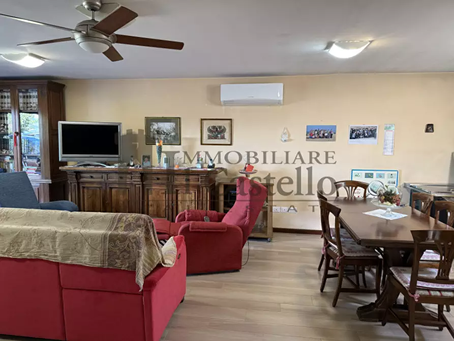 Immagine 11 di Casa indipendente in vendita  in pineta a Castiglione Del Lago