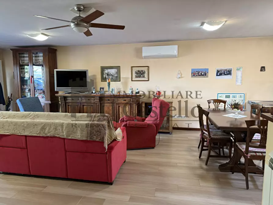 Immagine 12 di Casa indipendente in vendita  in pineta a Castiglione Del Lago