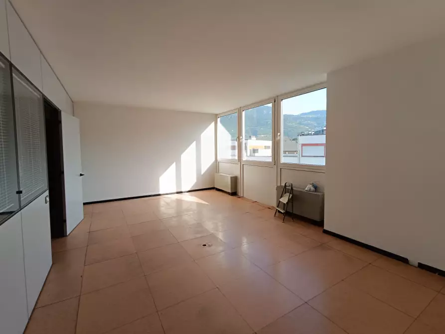 Immagine 21 di Ufficio in affitto  in via Avogadro a Bolzano