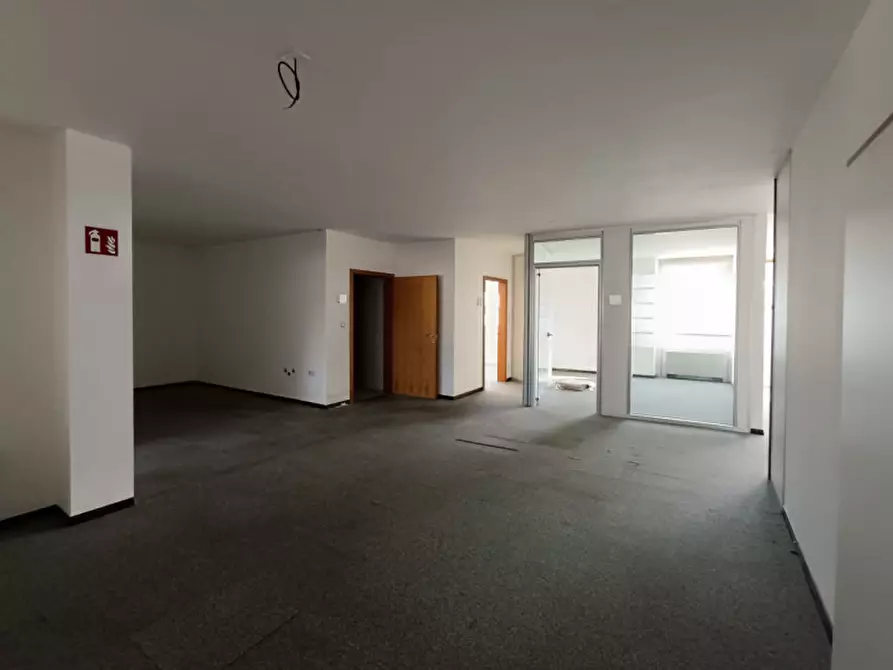 Immagine 23 di Ufficio in affitto  in via Avogadro a Bolzano