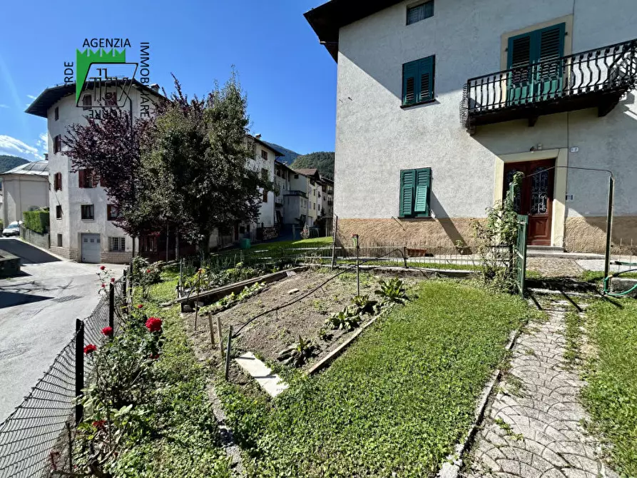 Immagine 3 di Casa indipendente in vendita  in VIA 1° Maggio a Ville D'anaunia