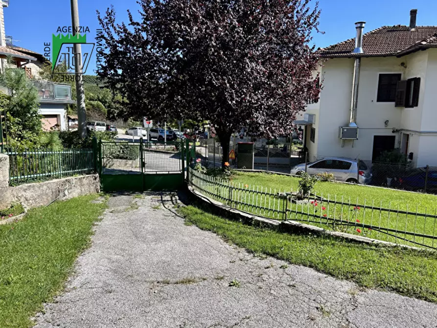 Immagine 5 di Casa indipendente in vendita  in VIA 1° Maggio a Ville D'anaunia