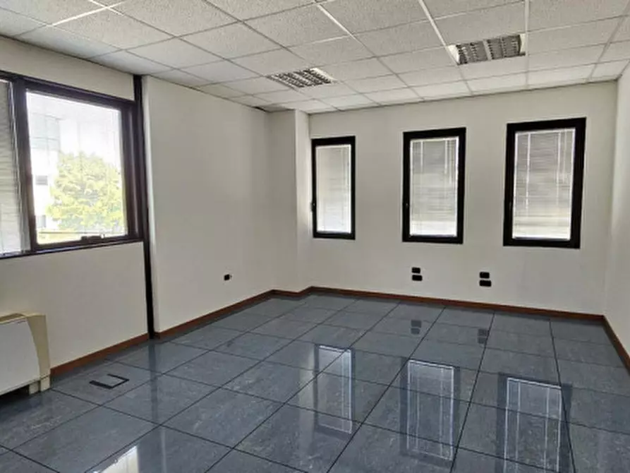 Immagine 3 di Ufficio in affitto  in Via Austria a Padova