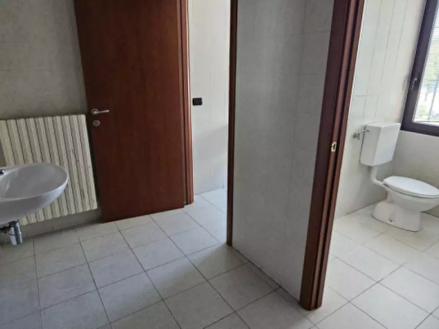 Immagine 7 di Ufficio in affitto  in Via Austria a Padova