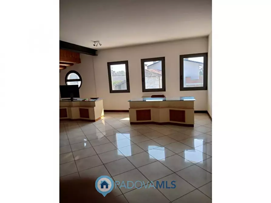 Immagine 2 di Ufficio in vendita  in via provinciale sud a Fosso'