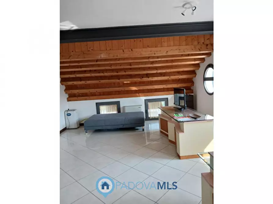 Immagine 3 di Ufficio in vendita  in via provinciale sud a Fosso'