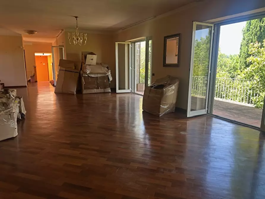 Immagine 6 di Villa in vendita  a Viterbo