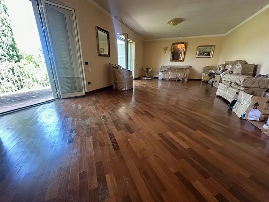 Immagine 9 di Villa in vendita  a Viterbo