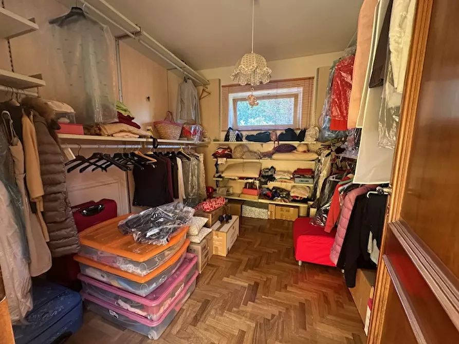 Immagine 18 di Villa in vendita  a Viterbo