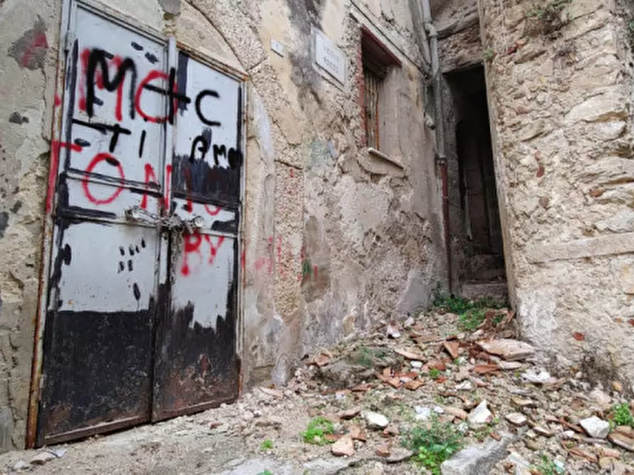 Immagine 1 di Rustico / casale in vendita  in VIA SAN LORENZO a Eboli