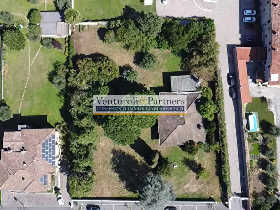 Immagine 3 di Villa in vendita  in Via Alessandro Volta a Prevalle