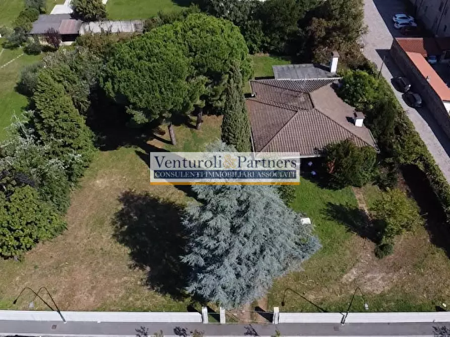 Immagine 14 di Villa in vendita  in Via Alessandro Volta a Prevalle