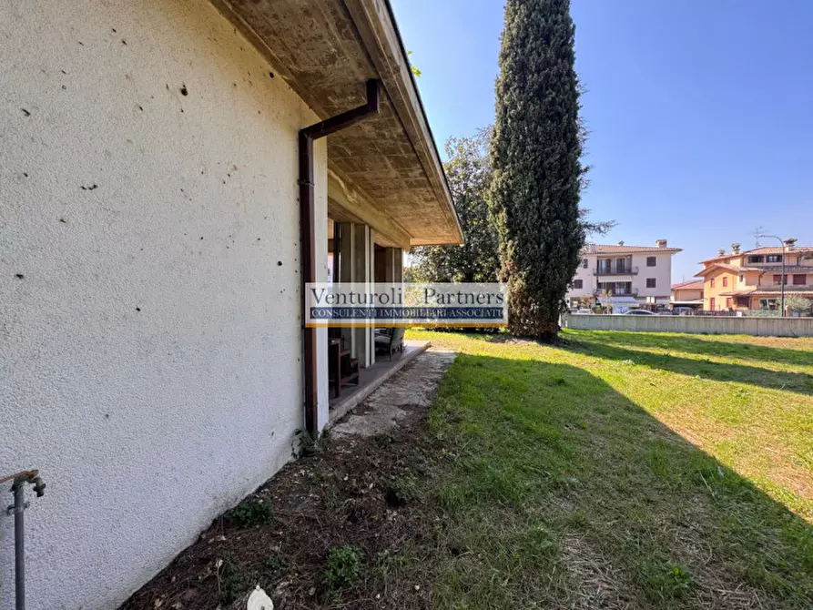 Immagine 20 di Villa in vendita  in Via Alessandro Volta a Prevalle