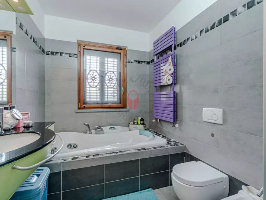 Immagine 19 di Villa in vendita  in Via Vittorio Alfieri 43B a San Gillio