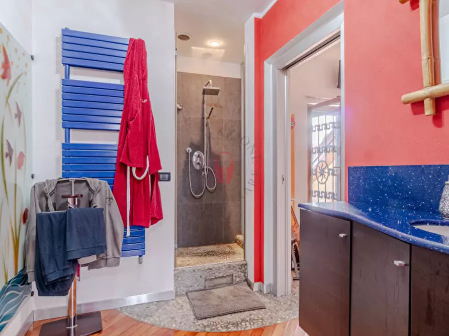 Immagine 28 di Villa in vendita  in Via Vittorio Alfieri 43B a San Gillio