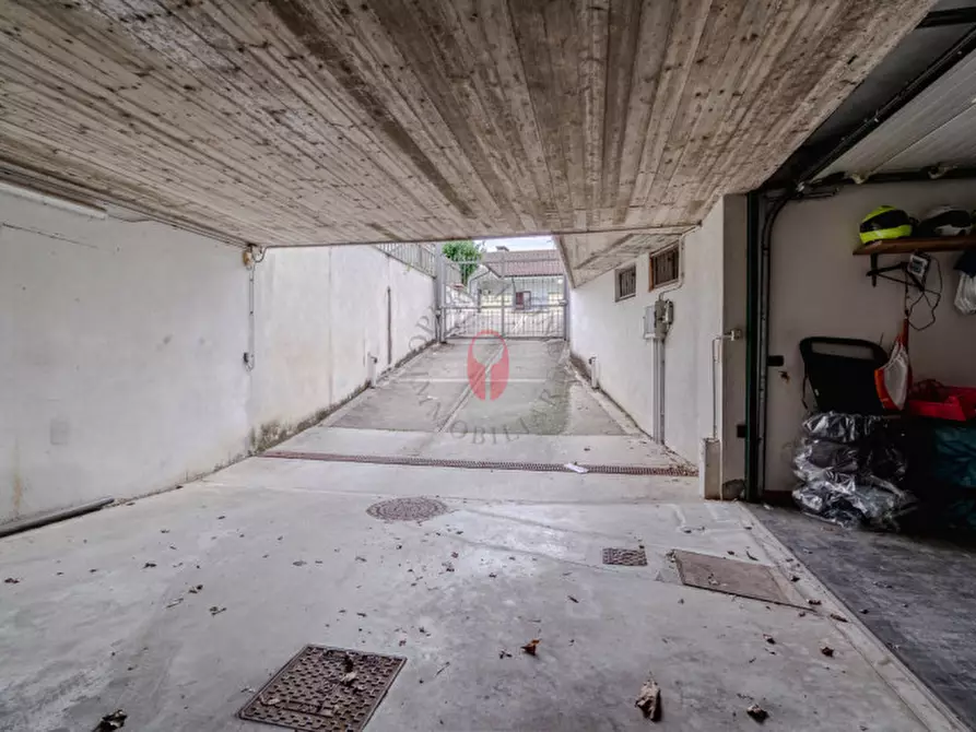 Immagine 43 di Villa in vendita  in Via Vittorio Alfieri 43B a San Gillio