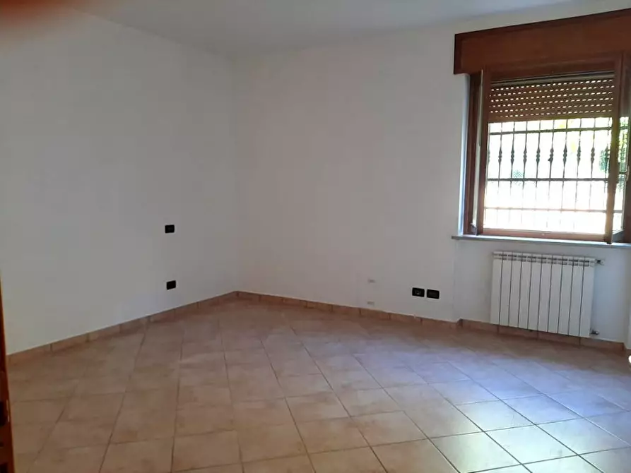 Immagine 6 di Appartamento in vendita  a Volta Mantovana