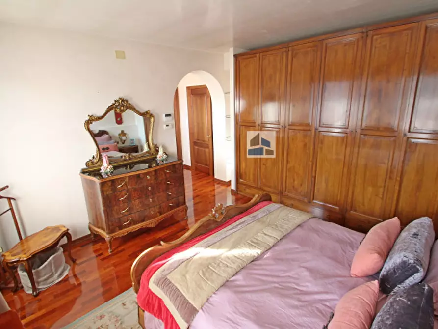 Immagine 11 di Casa bifamiliare in vendita  in via fratella a Santa Maria Di Sala