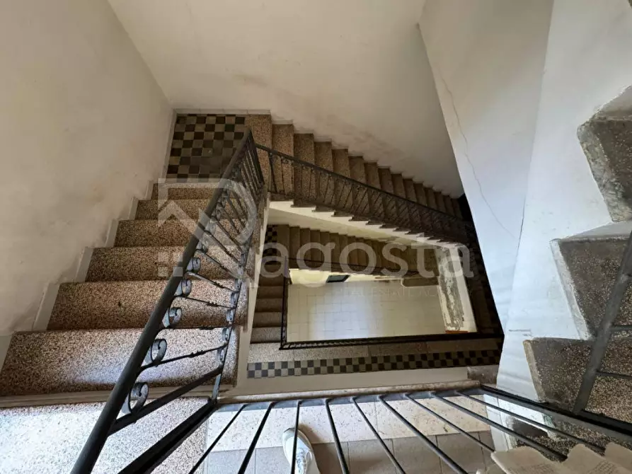 Immagine 4 di Ufficio in affitto  in Via Trento a Salerno