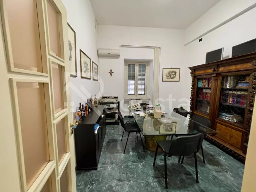 Immagine 12 di Ufficio in affitto  in Via Trento a Salerno