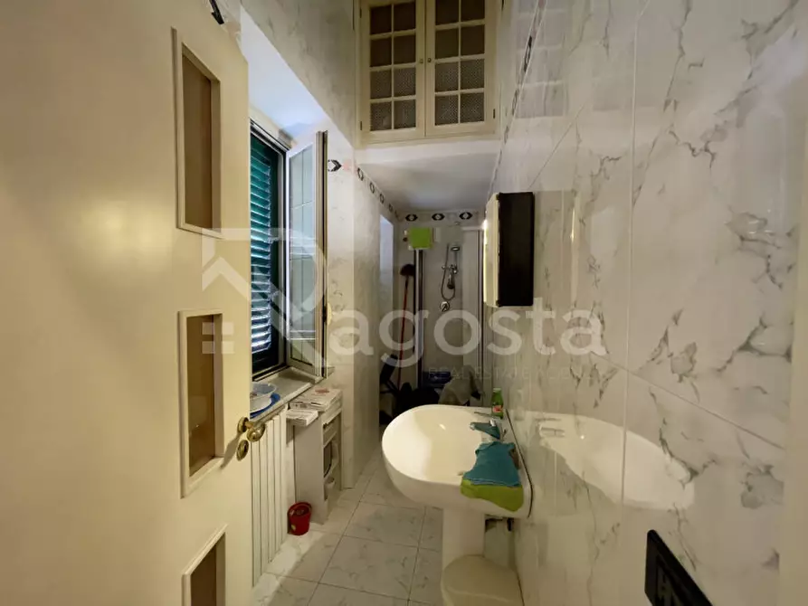 Immagine 16 di Ufficio in affitto  in Via Trento a Salerno