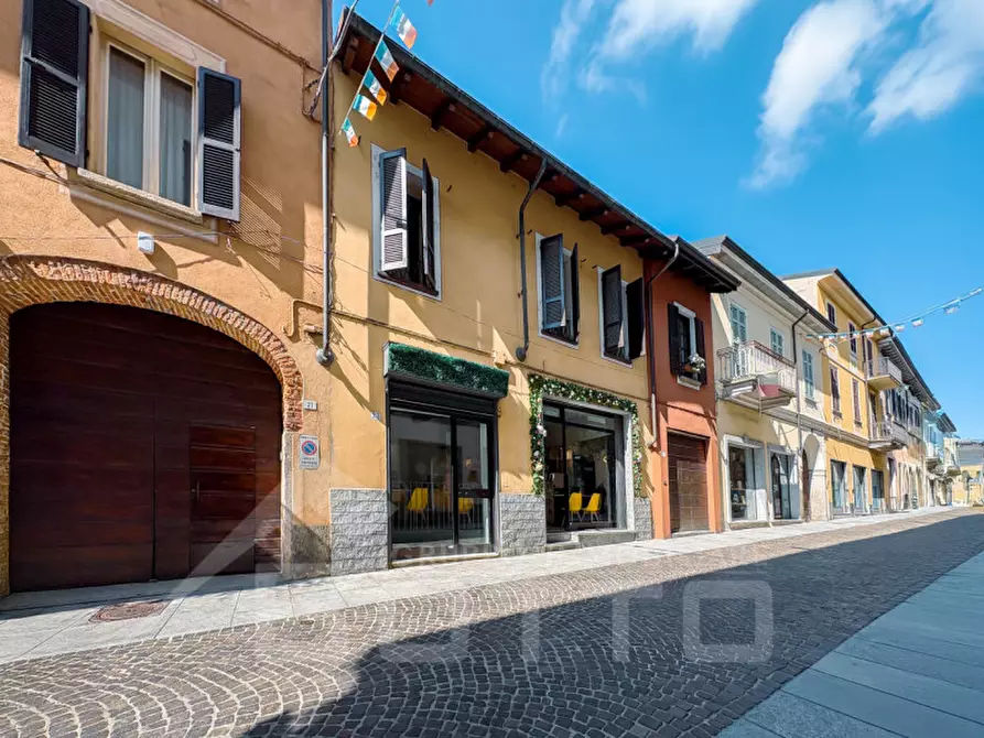 Immagine 7 di Attività commerciale in vendita  in via matteotti n 25 a Oleggio