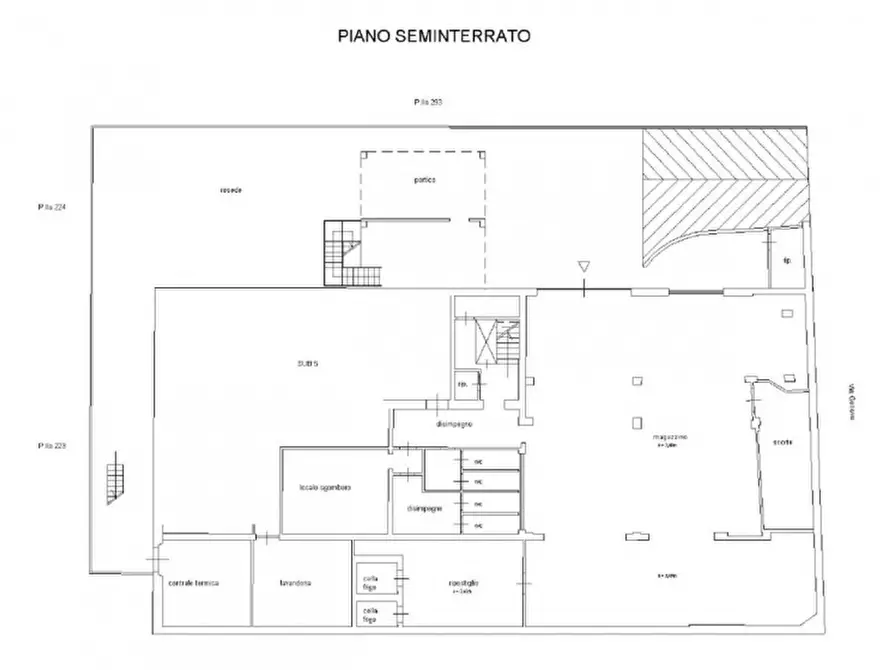 Immagine 2 di Hotel in vendita  in Lungarno Don Minzoni, 38, 52027 San Giovanni Valdarno AR, Italia a San Giovanni Valdarno