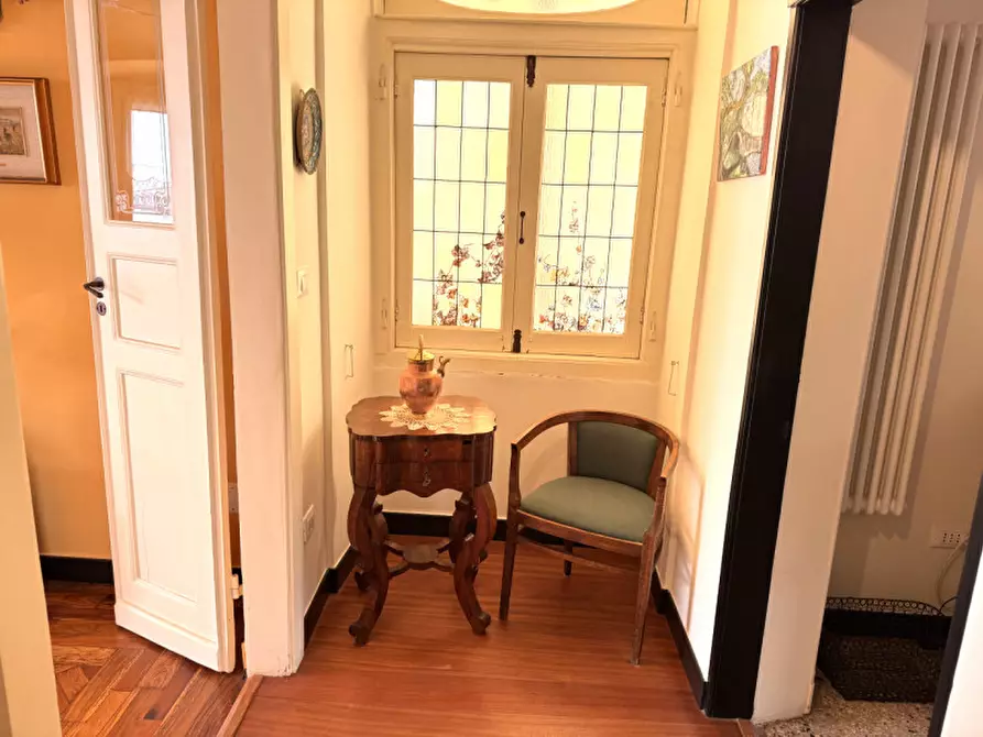 Immagine 2 di Appartamento in vendita  in piazza delle oche a Genova