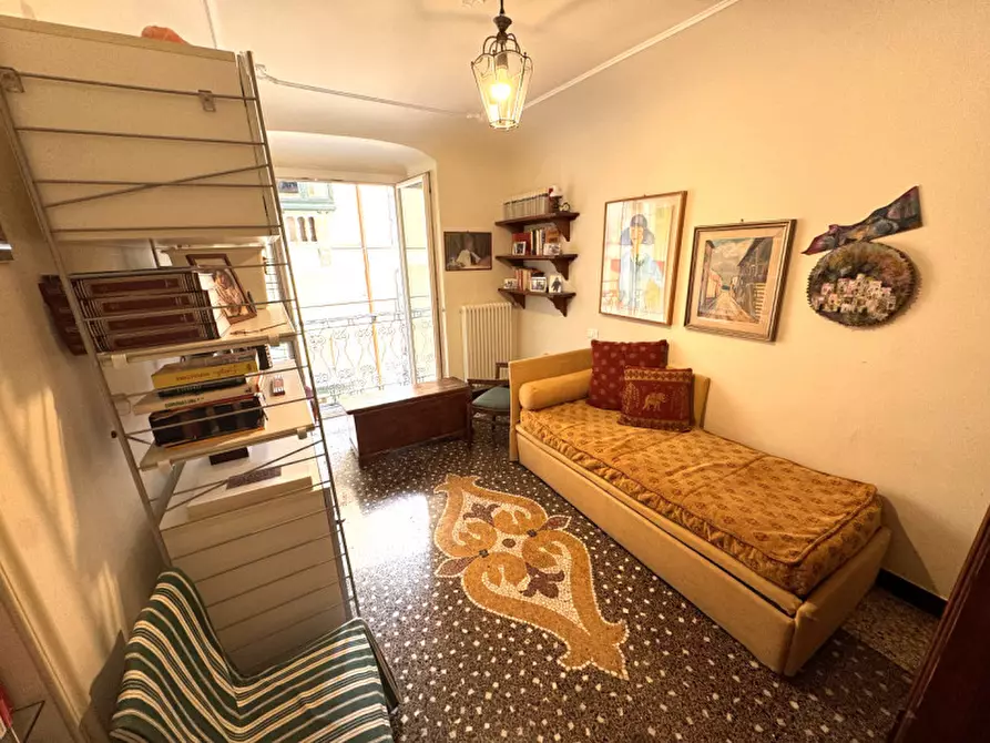 Immagine 5 di Appartamento in vendita  in piazza delle oche a Genova