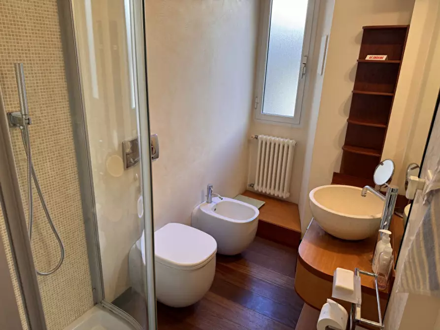 Immagine 7 di Appartamento in vendita  in piazza delle oche a Genova