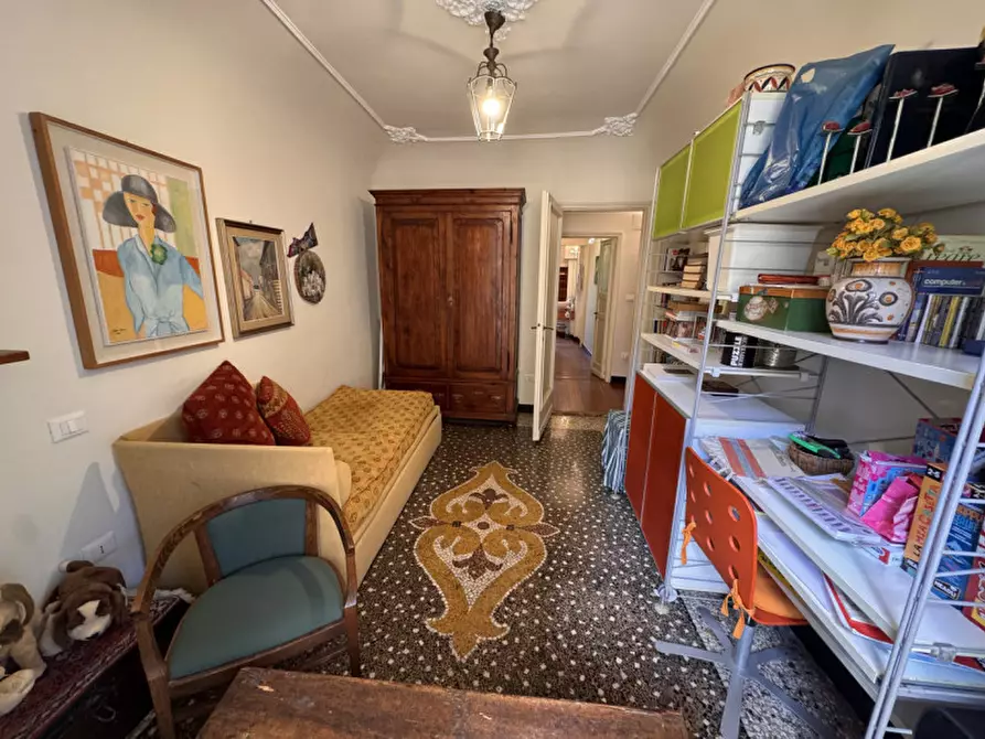 Immagine 9 di Appartamento in vendita  in piazza delle oche a Genova