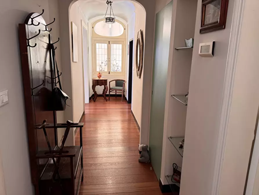 Immagine 13 di Appartamento in vendita  in piazza delle oche a Genova