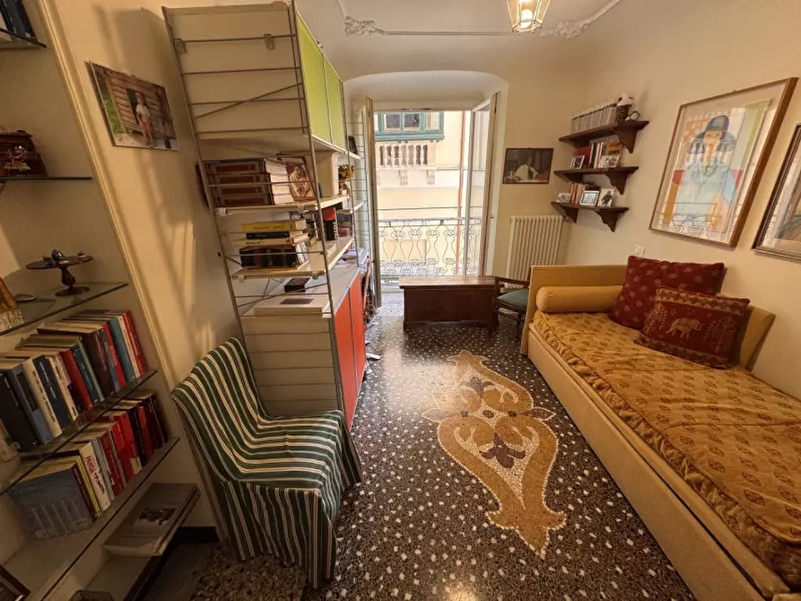 Immagine 17 di Appartamento in vendita  in piazza delle oche a Genova