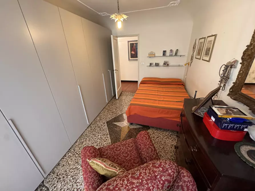 Immagine 19 di Appartamento in vendita  in piazza delle oche a Genova