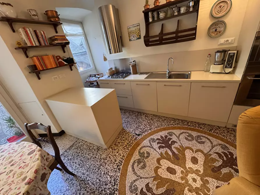 Immagine 20 di Appartamento in vendita  in piazza delle oche a Genova