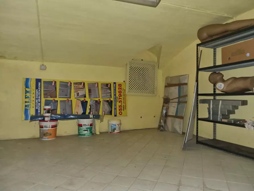 Immagine 14 di Negozio in vendita  in VIA MASACCIO a Firenze