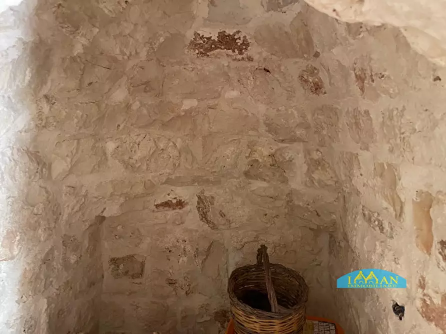 Immagine 3 di Rustico / casale in vendita  in Contrada Lamatroccola a Ostuni