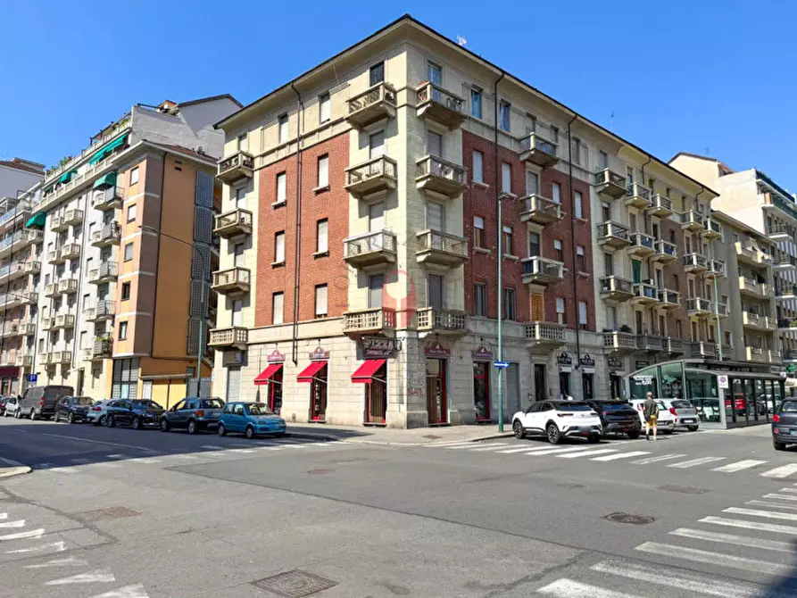 Immagine 3 di Negozio in affitto  in Via Tripoli 204 a Torino