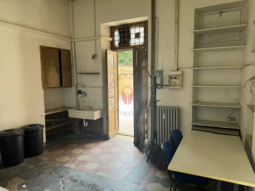 Immagine 5 di Negozio in affitto  in Via Tripoli 204 a Torino