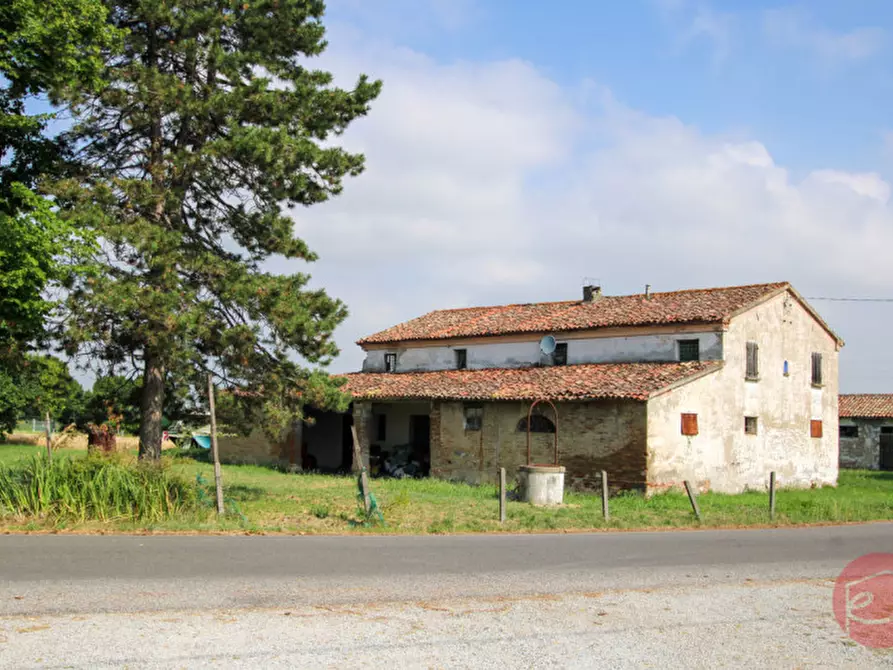 Immagine 34 di Rustico / casale in vendita  a Cesena